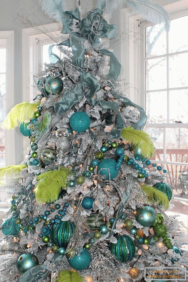 Синя вар декорация на новогодишното дърво