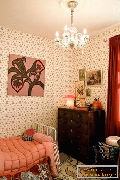 Ранно-розово декорация на стаята