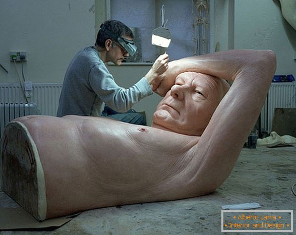 Реалистични скулптури на Рон Мюк