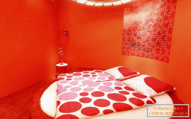 Несравним дизайн на спалнята в ярко червено