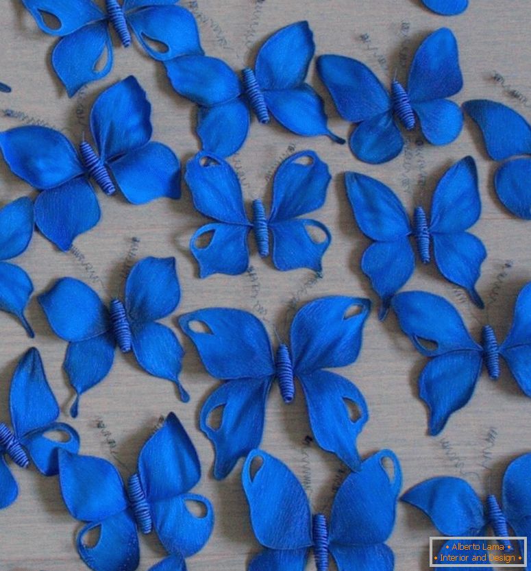 d13b5f3855527e70933d4eebb4vt дизайн рекламни-пеперуди-In-синьо-гама от