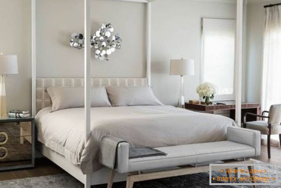 Луксозна бяла гланцова спалня