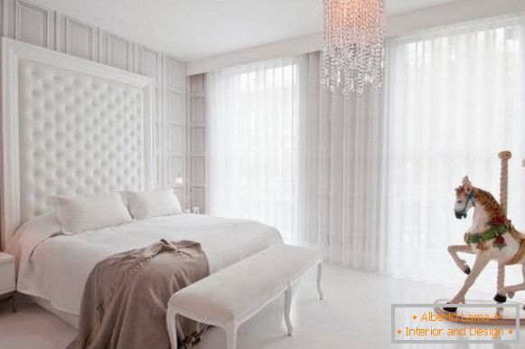 луксозна бяла спалня