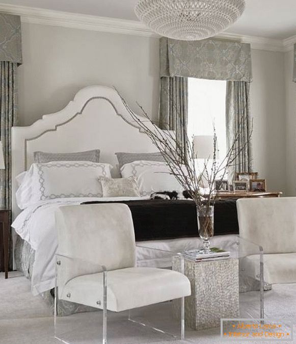 Бяла сива спалня в зимен стил