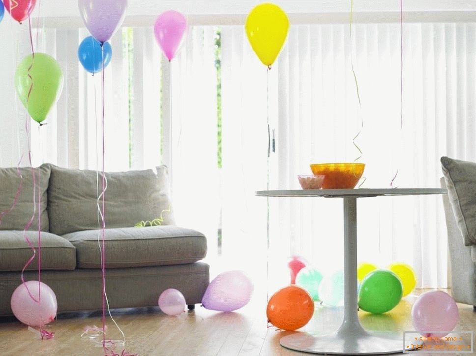 Балони за празника