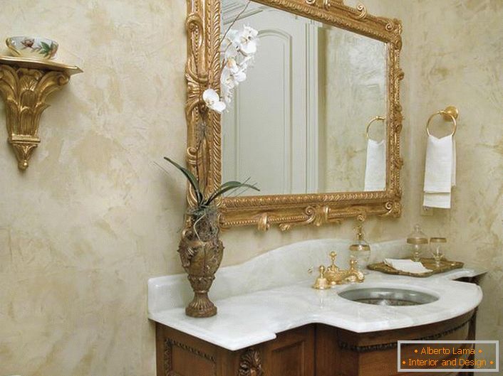 Венецианският штукатурка в ванной комнате в стиле модерн.