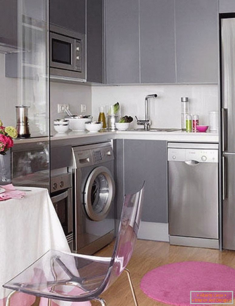 стъклен стол-дизайн-с-модерни сиво шкафове-и-неръждаема стомана-плот-и-сладко-кръгла кухня-черга
