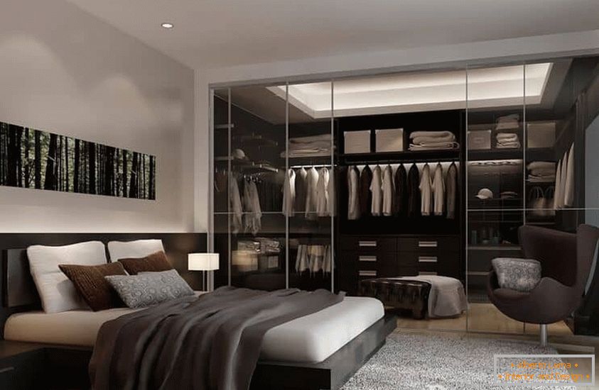 Спалня с гардероб
