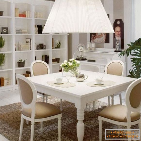 Дизайн на трапезария - мебели English Mood от Minacciolo
