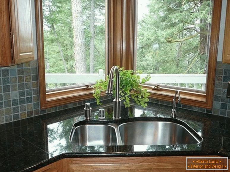 екзотичен-сиво-ПЛОТ-керемиден комбиниран с черно-гранит-плот-и-ъгъл-кухня-мивка-дизайн