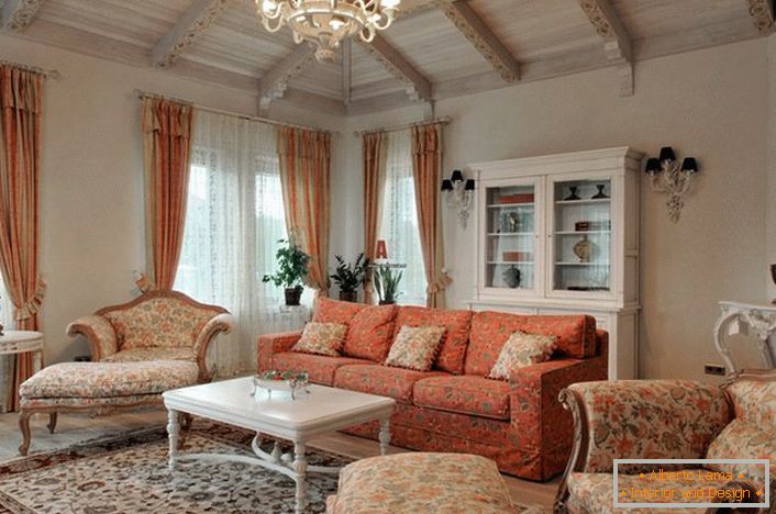 Приятна стая в провансалски стил за истинска дама.