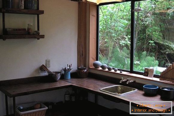 Кухнята на малка горска къща в Япония