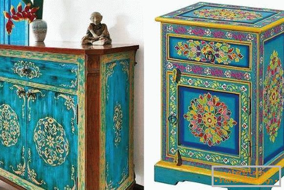 Индийски мебели с ръчно рисувани шаблони