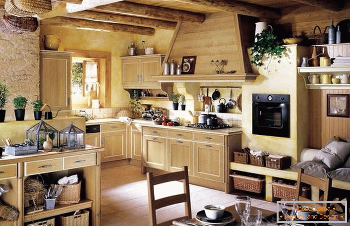 Дървени кухненски комплекти
