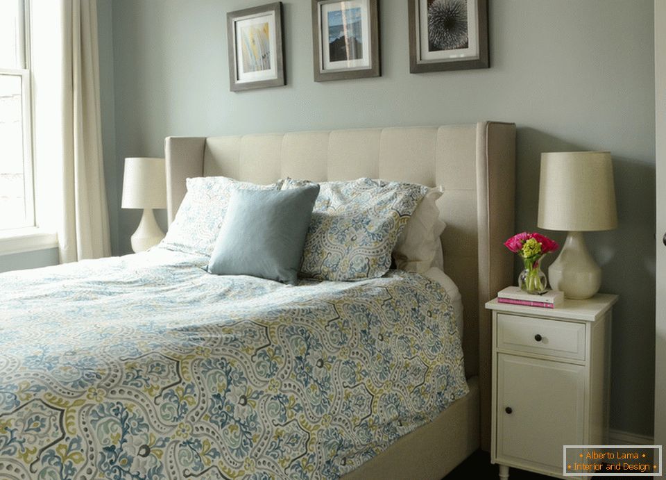 Интериор на малък апартамент: спалня в пастелни цветове