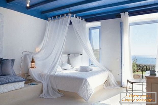 Спалня в средиземноморски с