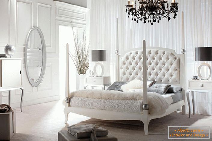 Луксозна, стилна спалня в стил Арт Нуво с правилно избрано осветление. Недостатъчното изкуствено осветление създава романтичен полумрак в стаята.