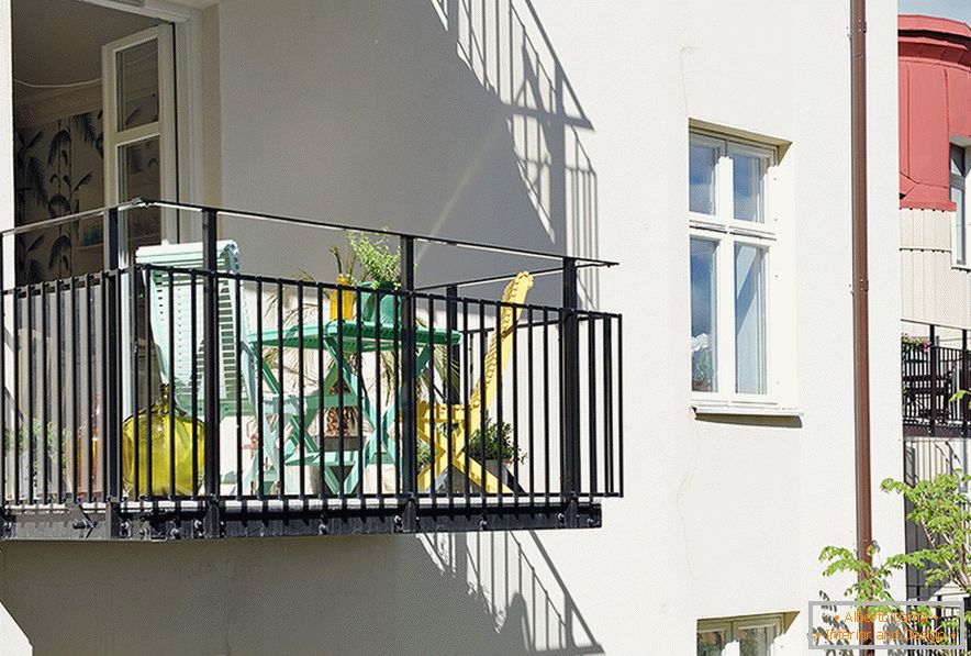 Балкон на едностаен апартамент в Гьотеборг