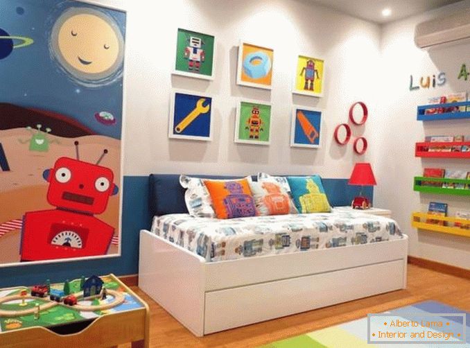 Цветна детска стая