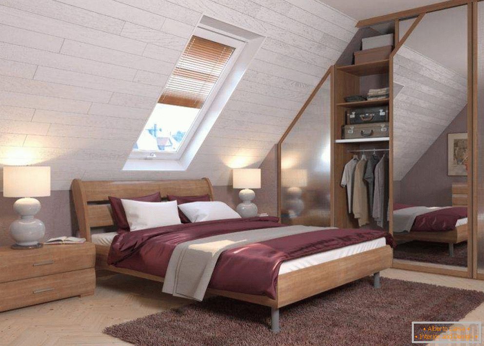 Вграден гардероб в спалнята с мансарден таван