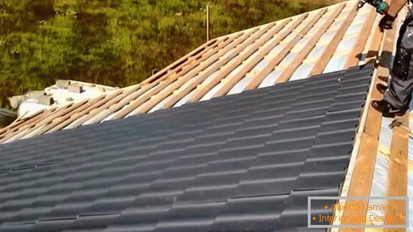 Как да направите покрив от метал