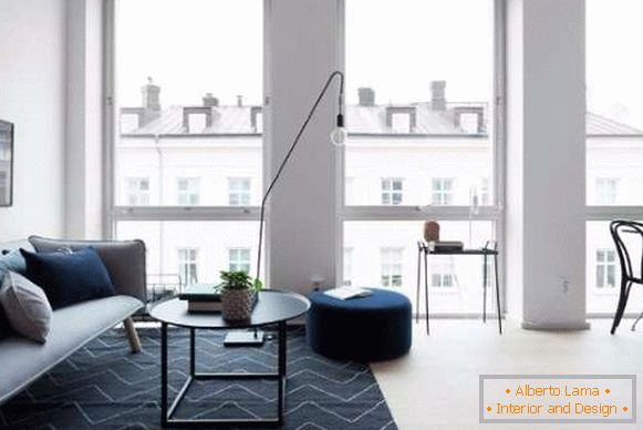 Малко студио апартамент - интериорен дизайн на хола на снимката