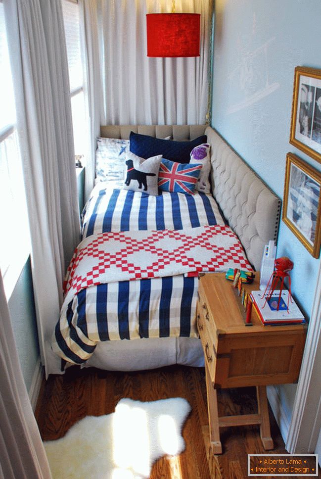 Обновен интериор на малка спалня