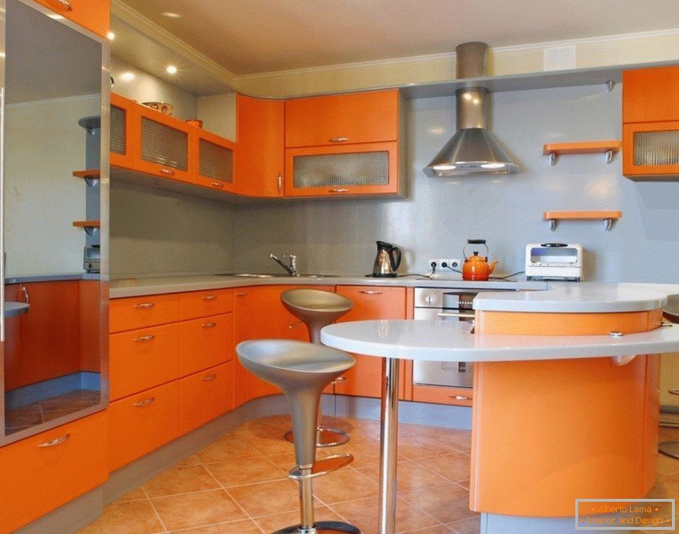 Оранжева кухня