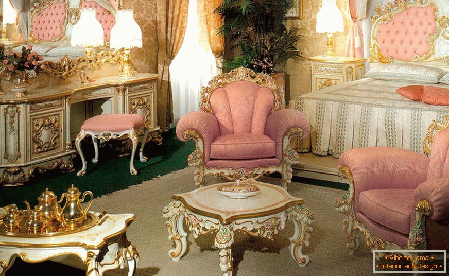 Нежна спалня в бароков стил с розови тонове.