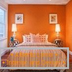 Спалнята в оранжевых тонах