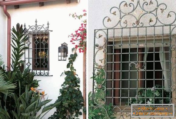 Декоративни решетки на прозорци - снимка на фасадата на къщата