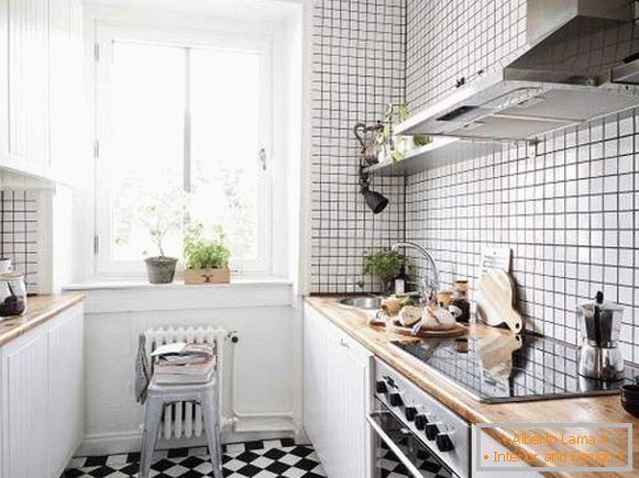 Малка кухня в апартамент в скандинавски стил