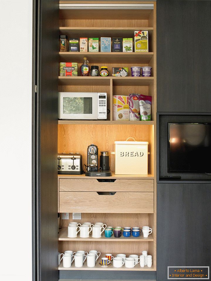 Шкаф за ястия и малки кухненски уреди