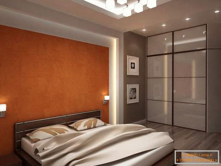 Функционалната спалня с добре подбрано осветление е направена в сиви и светло бежови тонове. 
