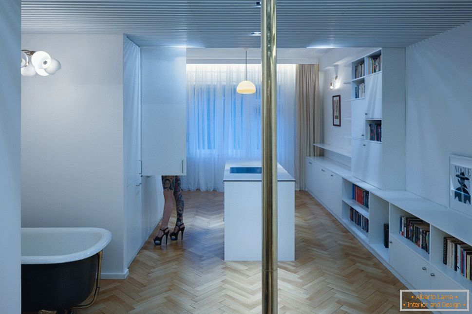 Модерен дизайн на малък апартамент - панорамна прозоречна и таванна отоплителна система