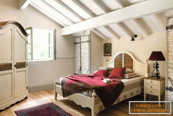 Легло в стила на Прованс със строго селектирани мебели