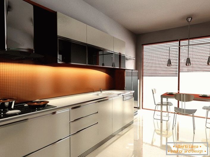 Слабото осветление в кухнята в модерен стил прави атмосферата романтична. Ефектът се постига с помощта на щори, които покриват панорамните прозорци.