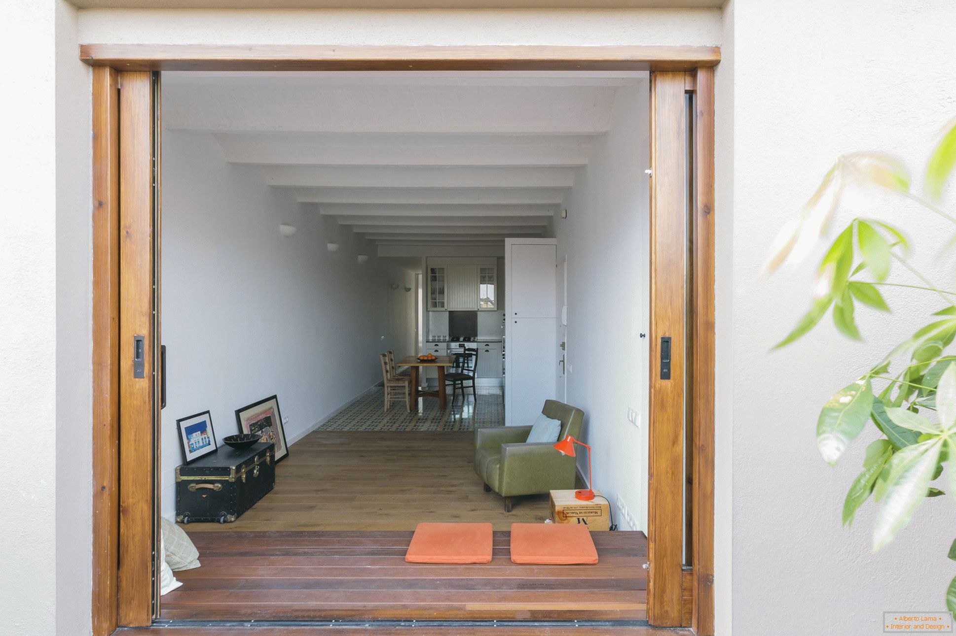 Интериорен дизайн на малък апартамент в Барселона