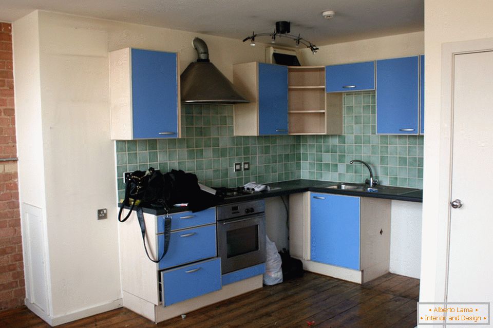 Кухнята на малък апартамент преди обновяването