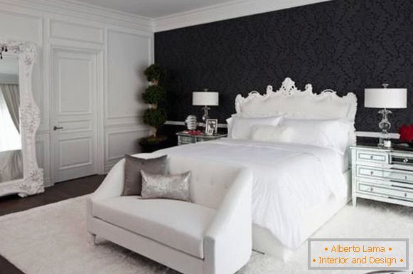 Черна стена тапети в спалнята с бели мебели
