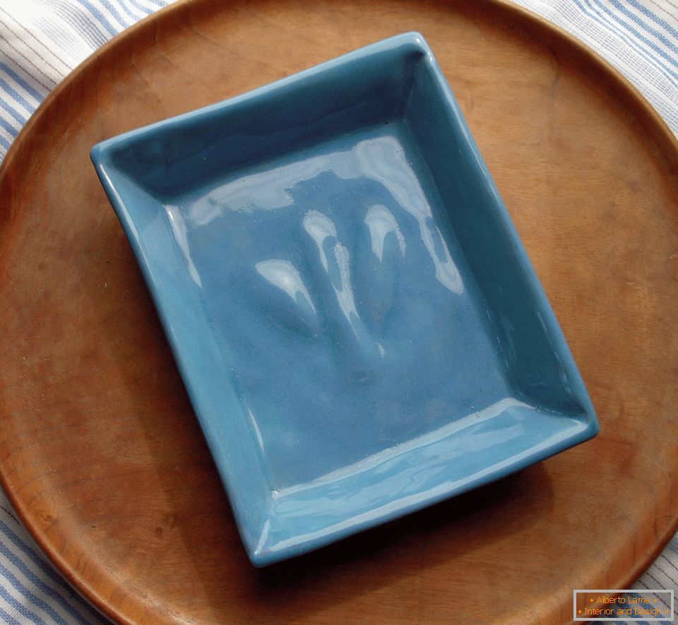 Синя керамична сапунена чиния
