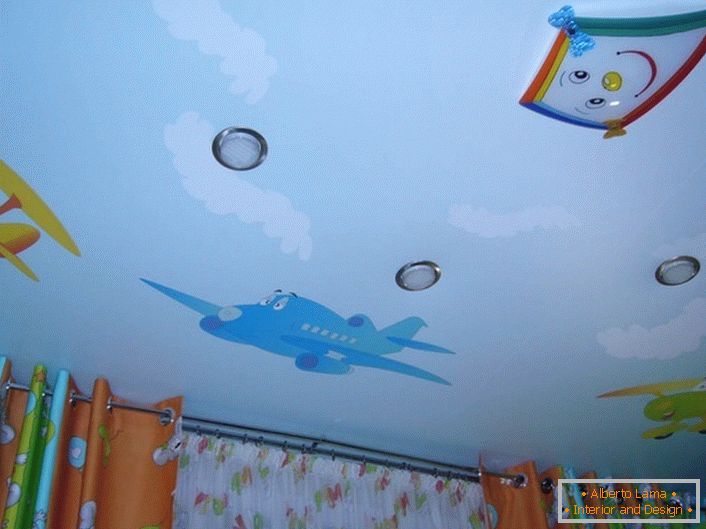 Смешни опънати тавани за анимационни самолети. Децата ще харесат това.