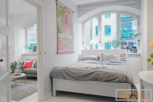 Спалня на малък апартамент в скандинавски стил