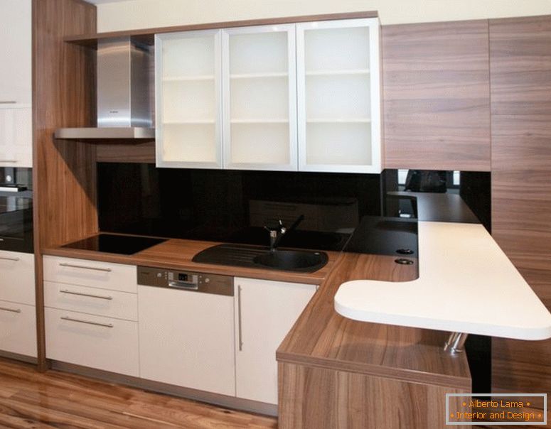 кухня-малък модерен кухненски дизайн-идеи-с-дървени-кухня-шкафове-и-кухня-мивка-и-кранче-и-касапин блок-плот-и-ламинат етаж-кухня-мебели-въображение за-малка-кухня-дизайн