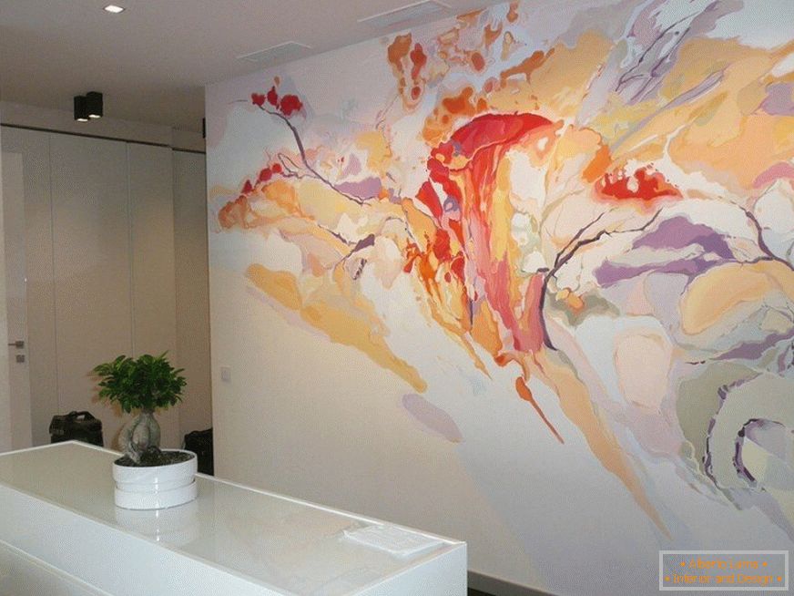 Боядисване с акрилни бои стен в интерьере