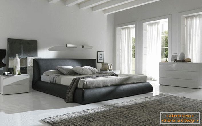 За интериора в стила на минимализма, мебелите се избират в спокойни цветове. Неутралното сиво има богата гама от нюанси, които напълно отговарят на изискванията на минималистичния стил.
