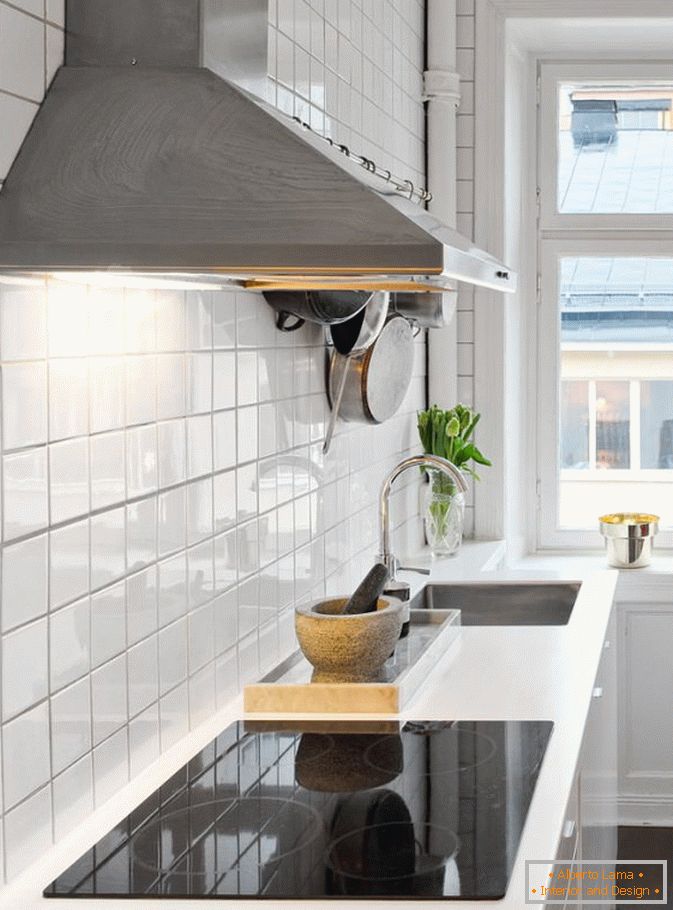 Кухненски апартамент-студио в скандинавски стил