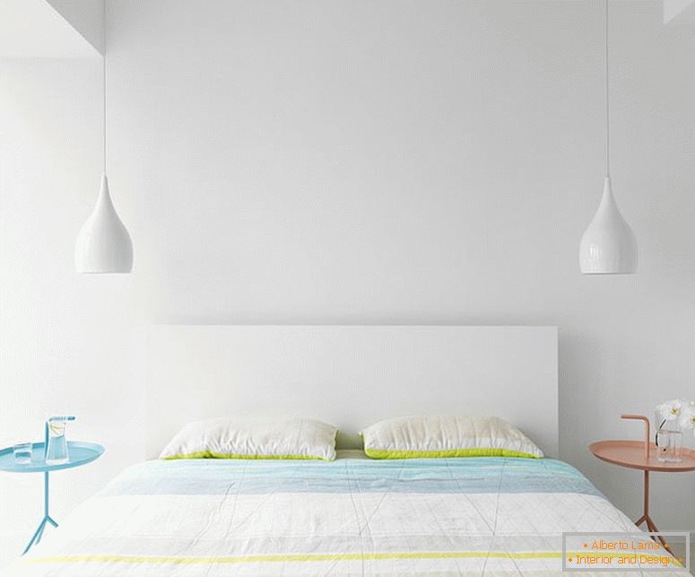 Луксозна бяла спалня в минималистичен стил