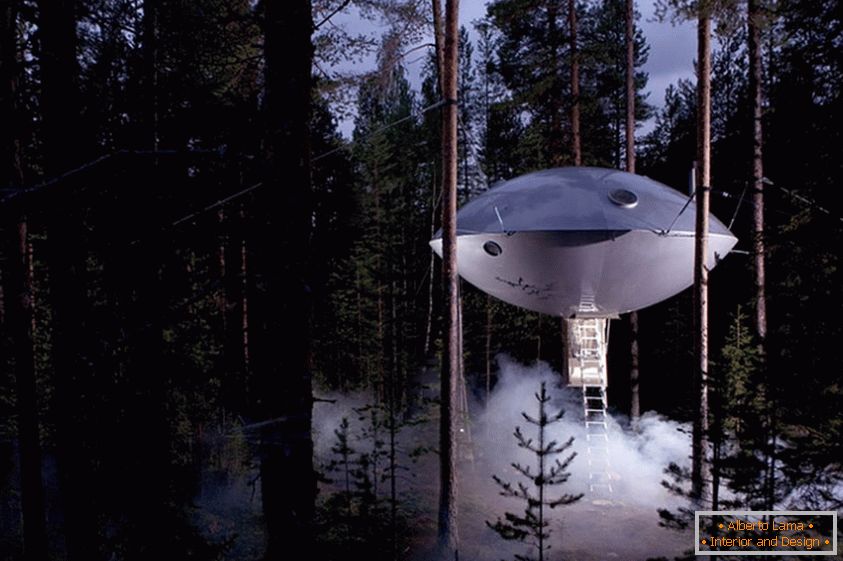 UFO Treehouse (Швеция)