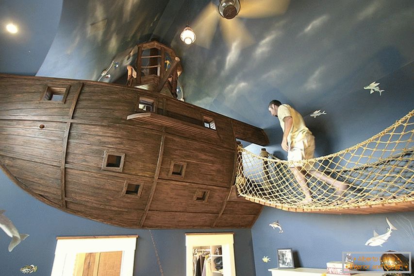 Стая в стила на пиратски кораб